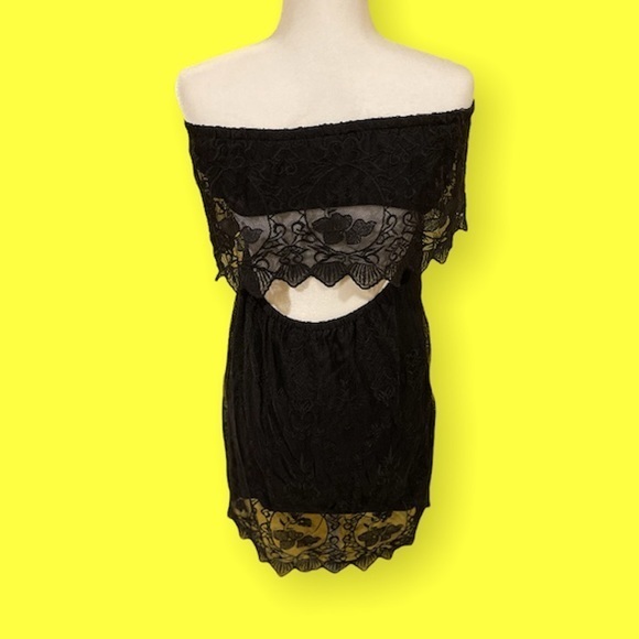 Express‎ Black Lace Overlay Open Back Dress Medium - Picture 3 of 6